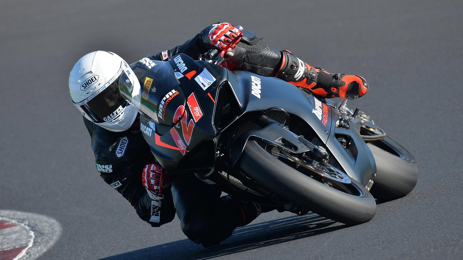 Barni Racing Ducati Panigale V2